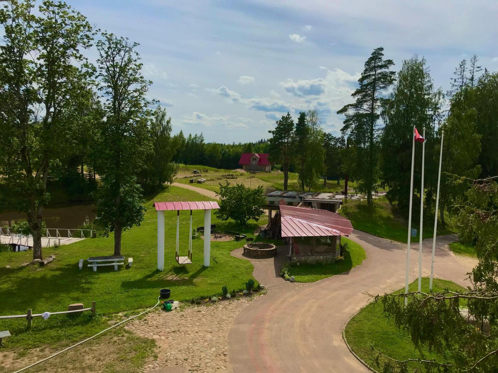 Hotel Pilskalni Ivande Zewnętrze zdjęcie