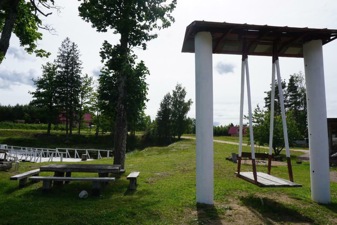 Hotel Pilskalni Ivande Zewnętrze zdjęcie